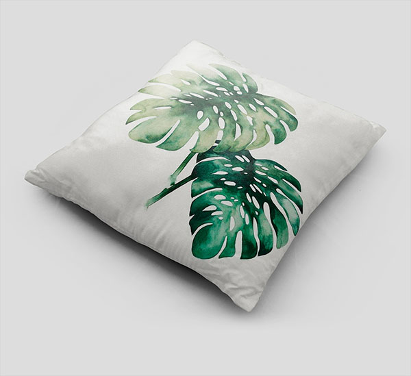 Free Pillow Mock-up