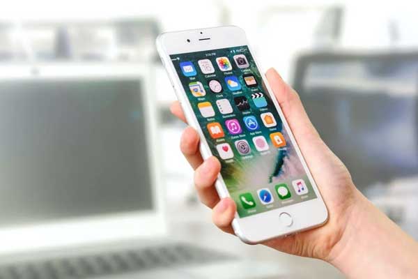 21+ Mobile App Mockups | Free & Premium App Mockup Templates