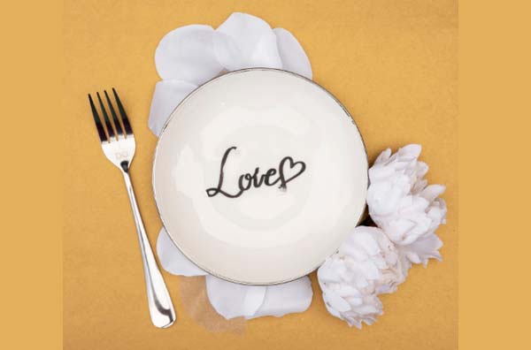 Free Disposable Plate Mockup