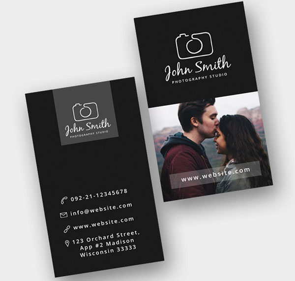 Free Minimal Photographer Business Card PSD Template