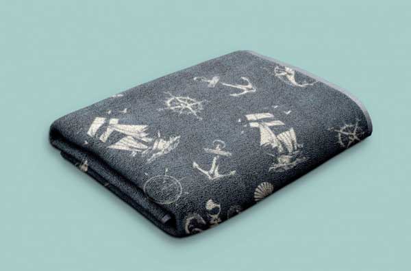 Free Pool Towel Mockup PSD Template