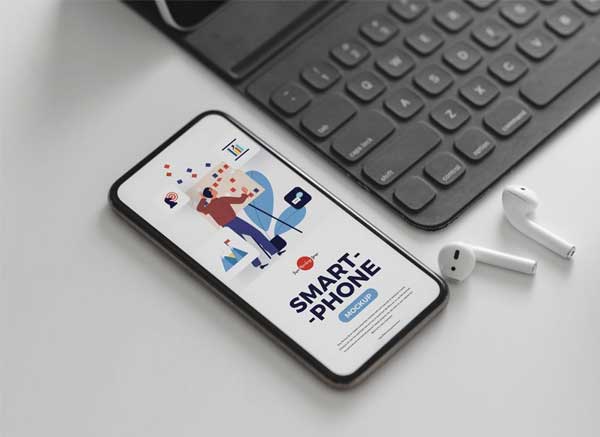 Free Smartphone PSD Mockup